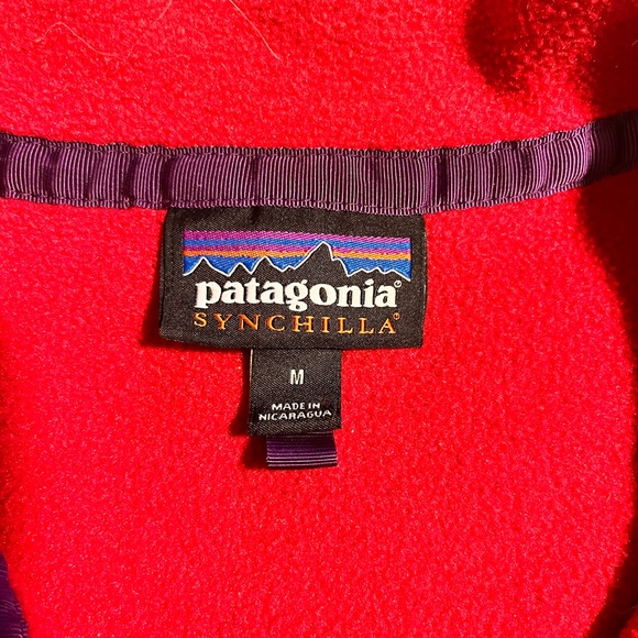Women’s M fuchsia Patagonia 1/4 button up pullover - Picture 3 of 4